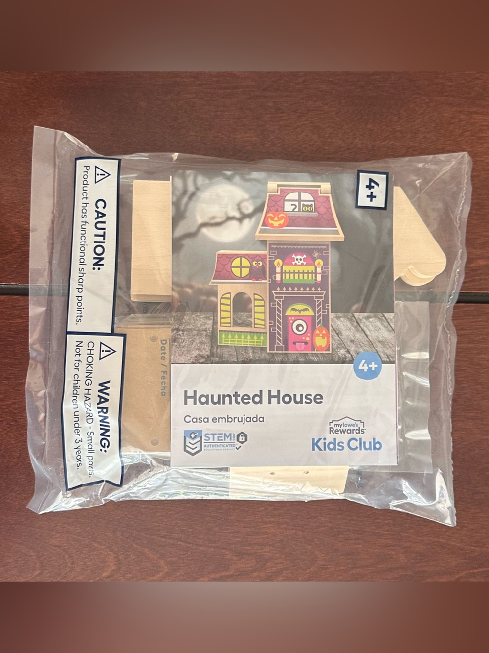 Lowes Halloween glow in the dark kids workshop DIY kit